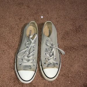 Grey women’s converse
